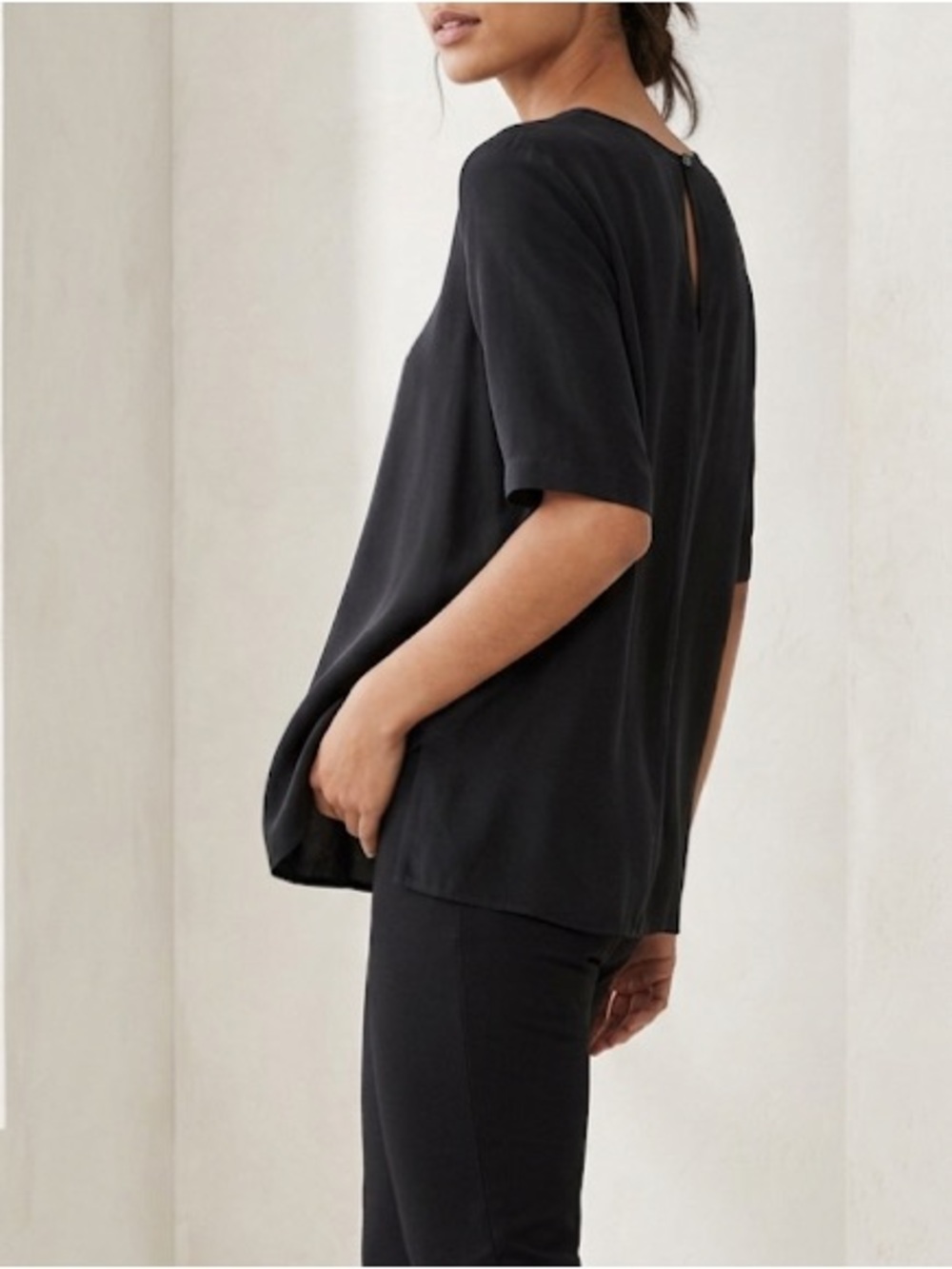 Eileen Fisher Black Silk Loose Fit Blouse Size Small Minimalist